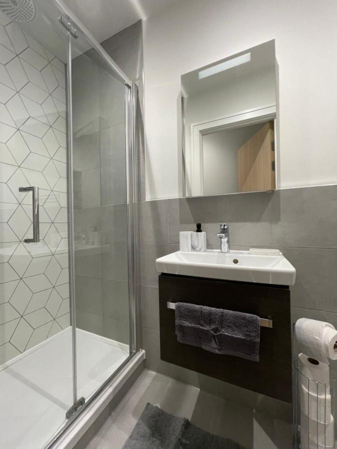 Aeropartment & Aerotel, London Heathrow Airport, Terminal 4, Ev Stations & Cheap Parking On Site! هيثرو المظهر الخارجي الصورة